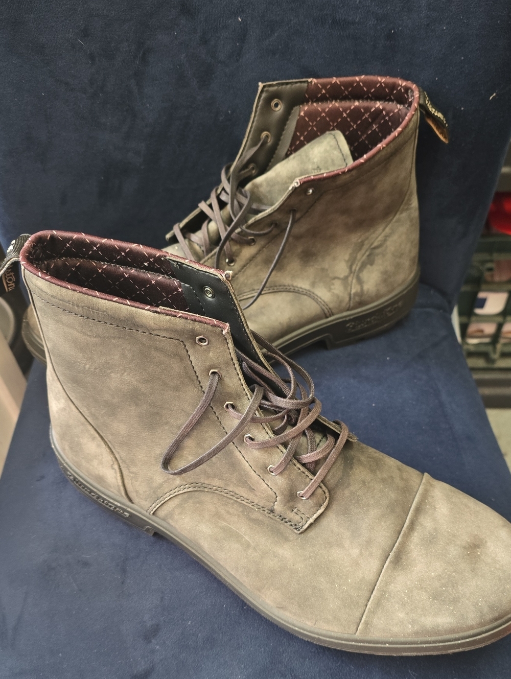 Blundstone Gray Suede Chukka Boots with Burgundy Quilted Collar